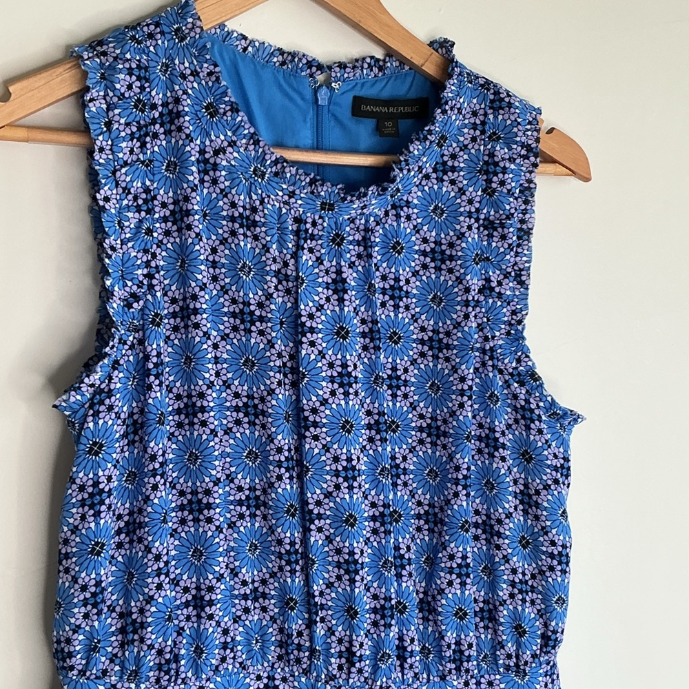 Vibrant Blue Mosaic Print Tiered Midi Sleeveless dress Sz 10 fit & flare Summer - Picture 4 of 9